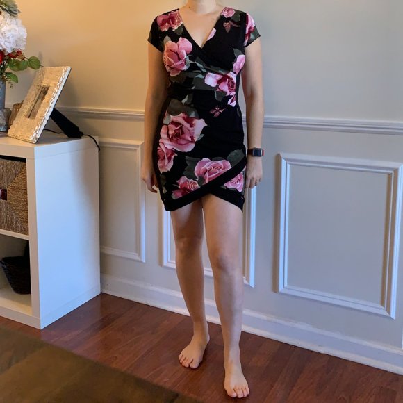 ROSES PRINT ASYMMETRICAL MINI DRESS - Picture 3 of 5